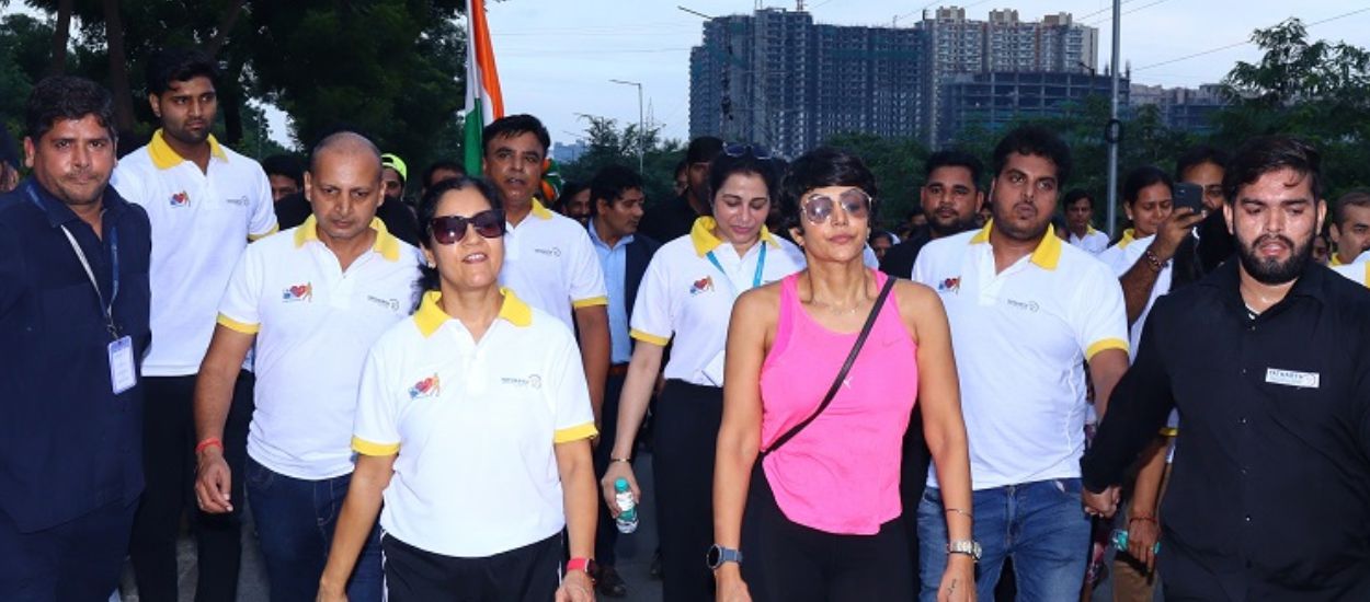 WALKATHON ORGANISED BY YATHARTH HOSPITAL FOR HEART HEALTH